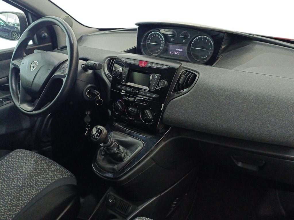 LANCIA Ypsilon 1.0 FireFly 5 porte S&S Hybrid Ecochic Silver - 9