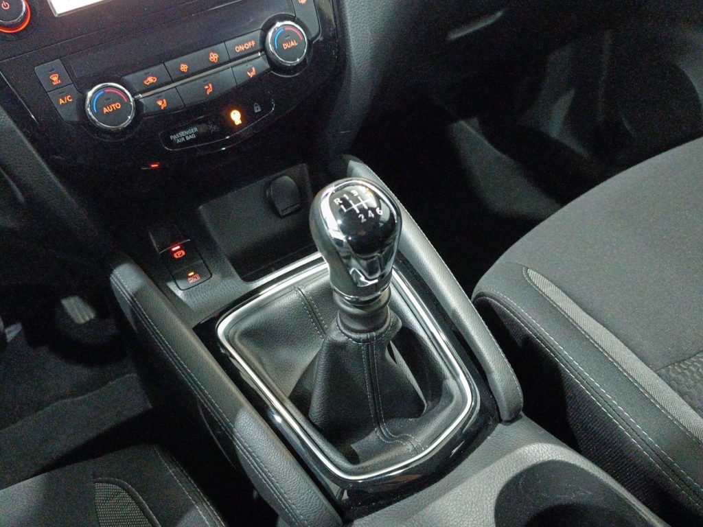 NISSAN Qashqai 1.5 dCi 115 CV Business - 8