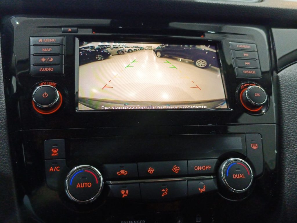 NISSAN Qashqai 1.5 dCi 115 CV Business - 16