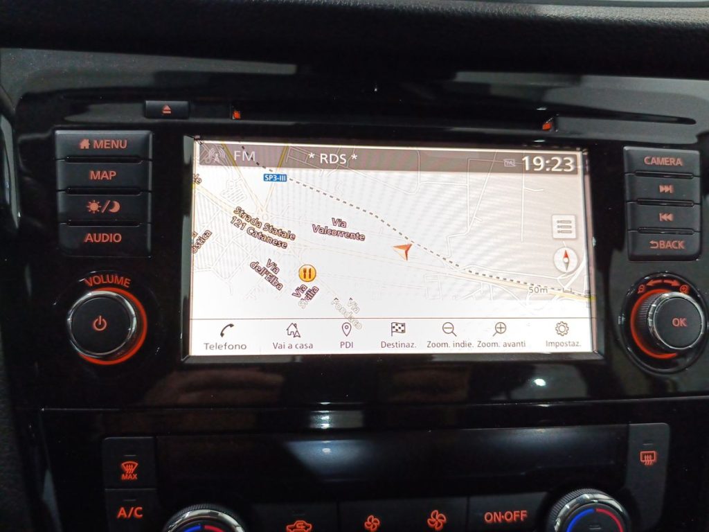 NISSAN Qashqai 1.5 dCi 115 CV Business - 17