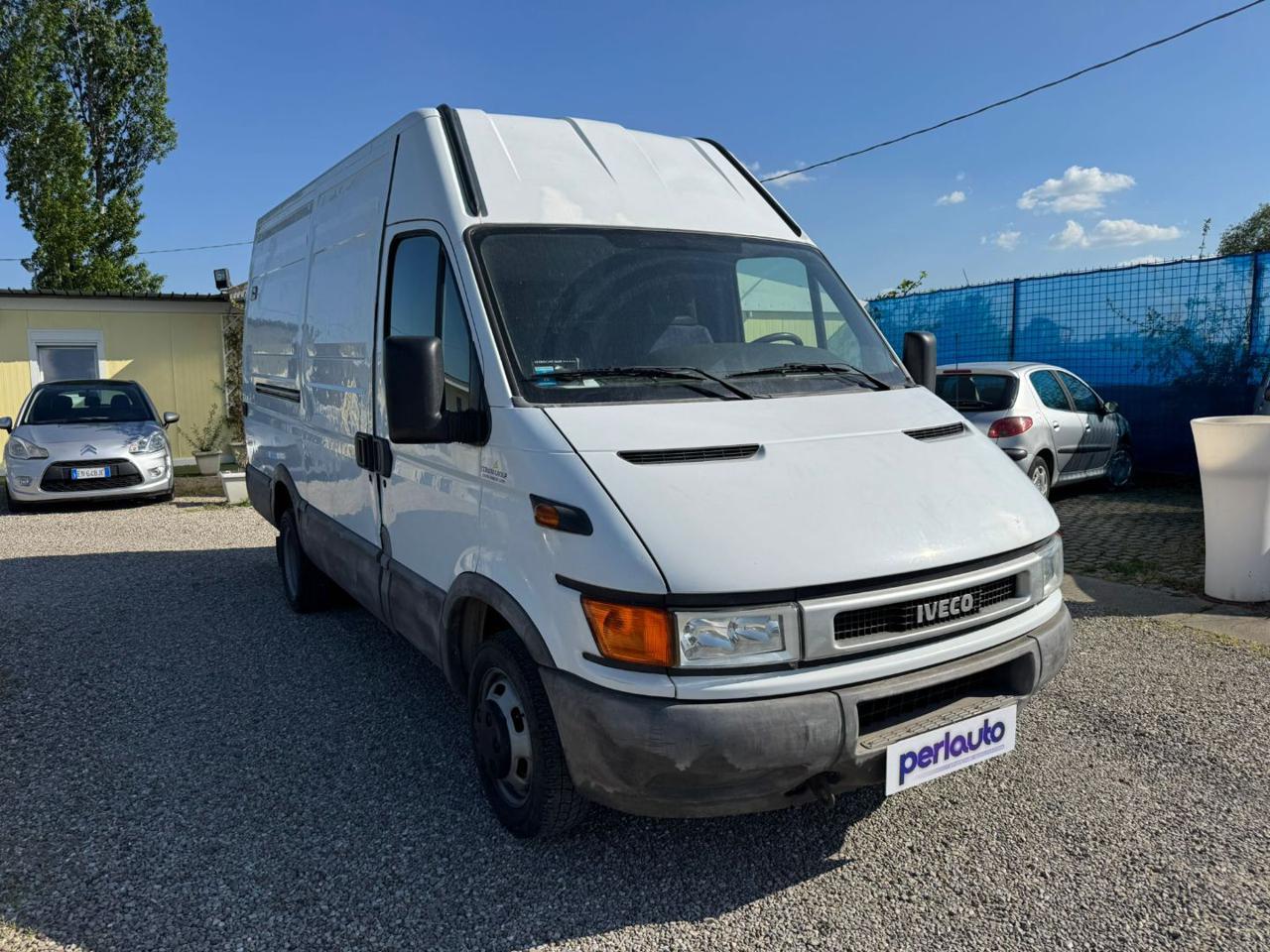 IVECO Daily 35C12  2.3 Hpi TDI PM-TA Furg. - 2