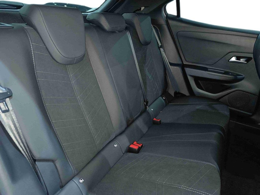 OPEL Mokka Hybrid 145 CV DCT6 GS - 11