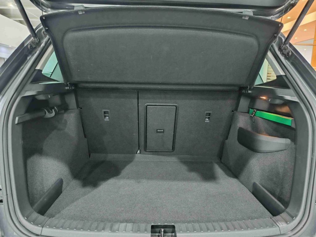 SKODA Karoq 2.0 TDI EVO SCR 115 CV DSG Executive - 23