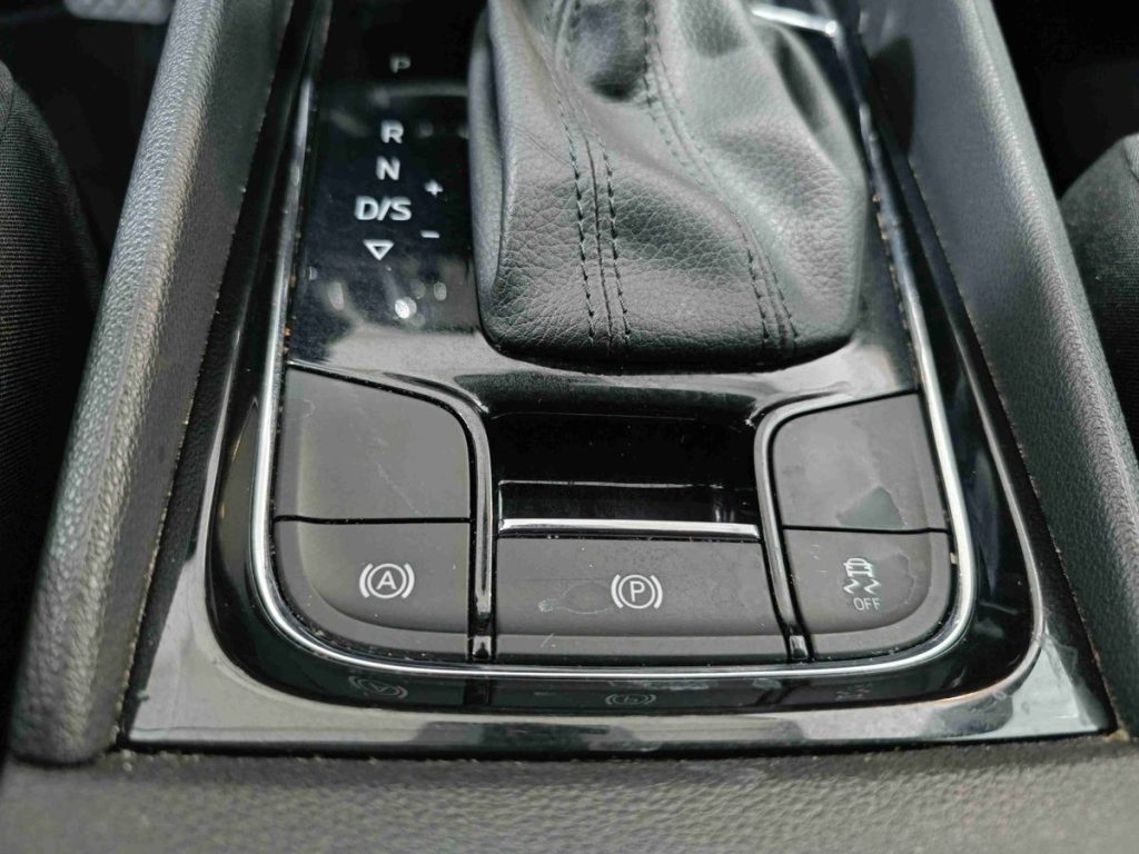 SKODA Karoq 2.0 TDI EVO SCR 115 CV DSG Executive - 21