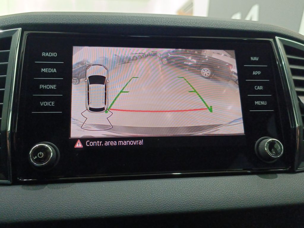 SKODA Karoq 2.0 TDI EVO SCR 115 CV DSG Executive - 16