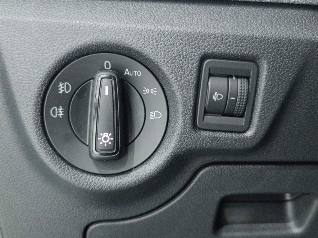 SKODA Kamiq 1.0 TSI 115 CV DSG Black Dots - 18