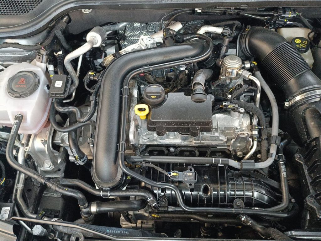 SKODA Kamiq 1.0 TSI 115 CV DSG Black Dots - 22