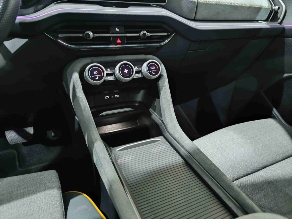 SKODA Kodiaq 1.5 TSI PHEV DSG Style - 24