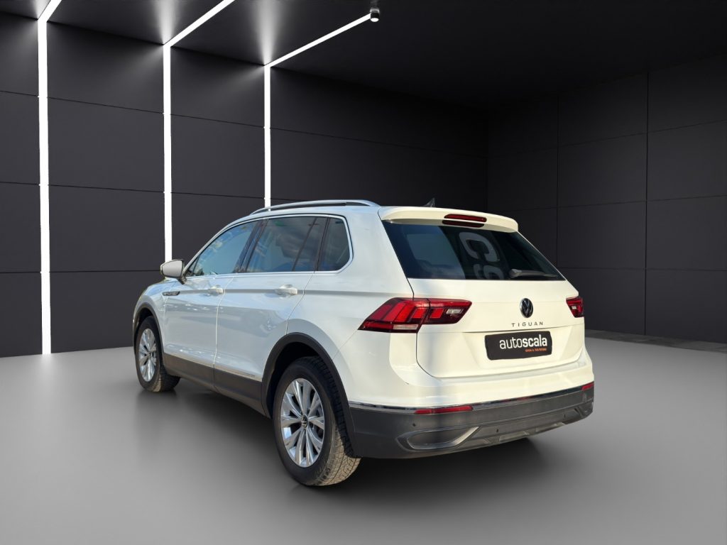 VOLKSWAGEN Tiguan 2.0 TDI 150 CV SCR DSG Life - 3