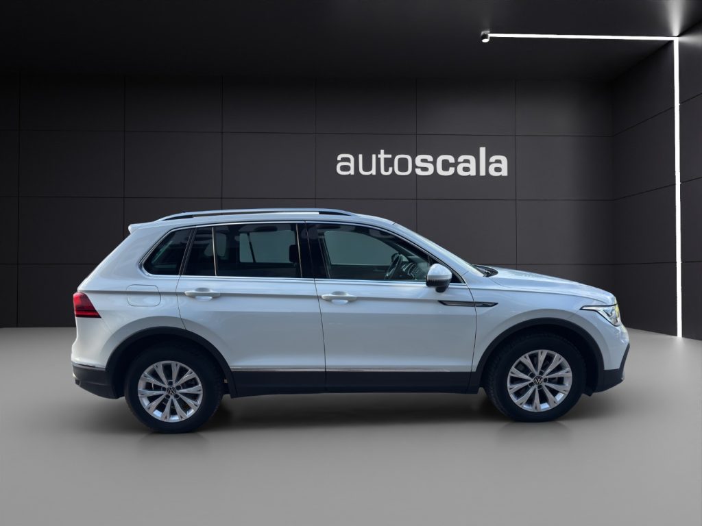 VOLKSWAGEN Tiguan 2.0 TDI 150 CV SCR DSG Life - 6