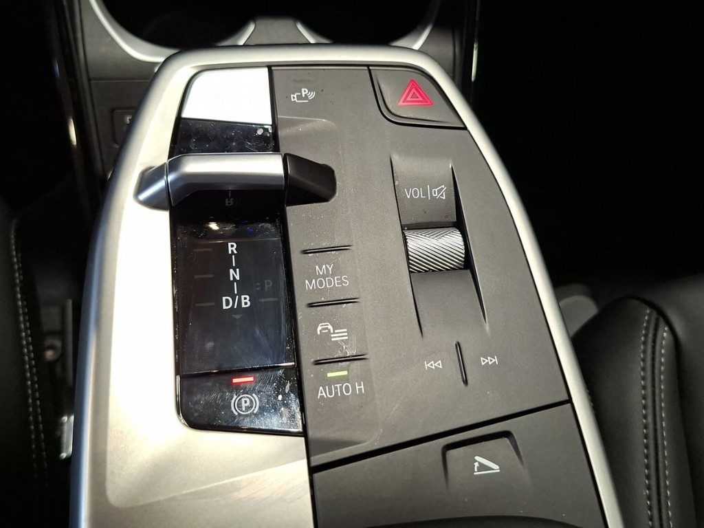 BMW iX1 eDrive 20 xLine Aut. - 12