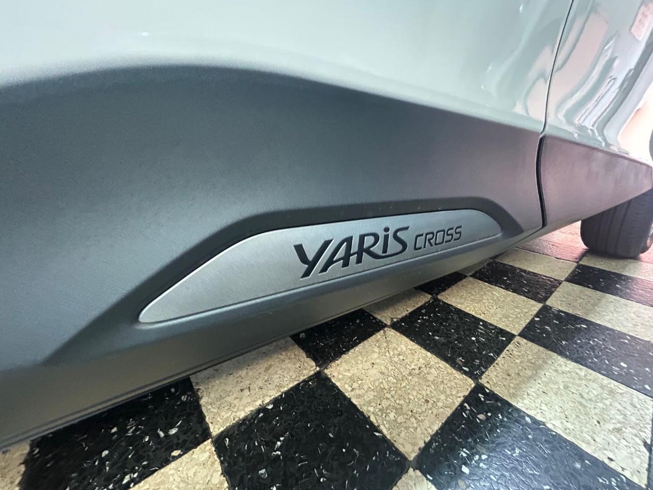 TOYOTA Yaris Cross 1.5 Hybrid 5p. E-CVT Confort Pack - 5