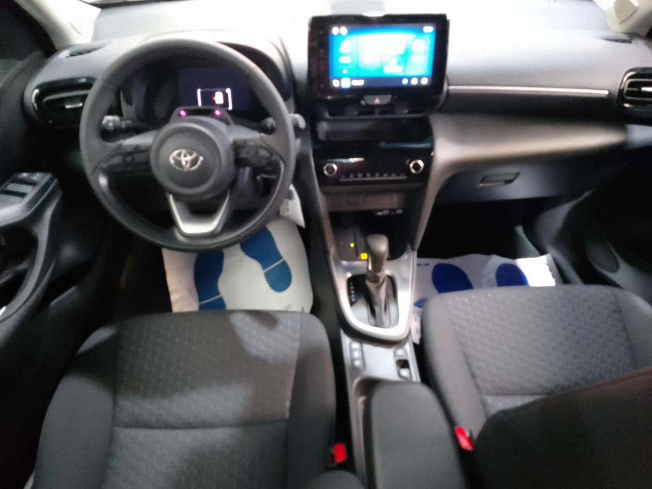TOYOTA Yaris Cross 1.5 Hybrid 5p. E-CVT Confort Pack - 8