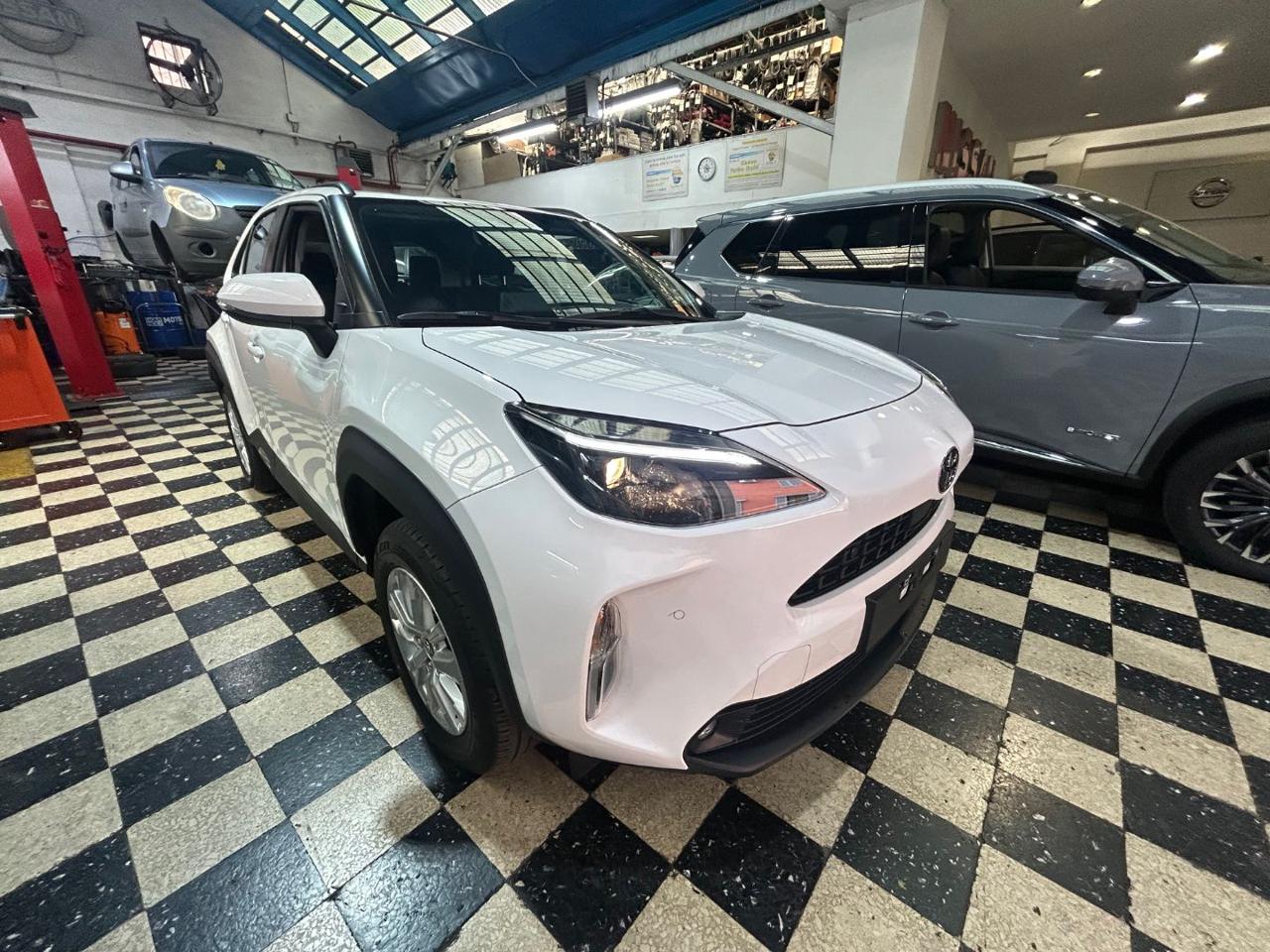 TOYOTA Yaris Cross 1.5 Hybrid 5p. E-CVT Confort Pack - 2