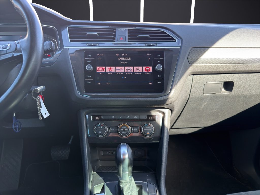 VOLKSWAGEN Tiguan 2.0 BiTDI SCR DSG 4MOTION Advanced BMT - 16