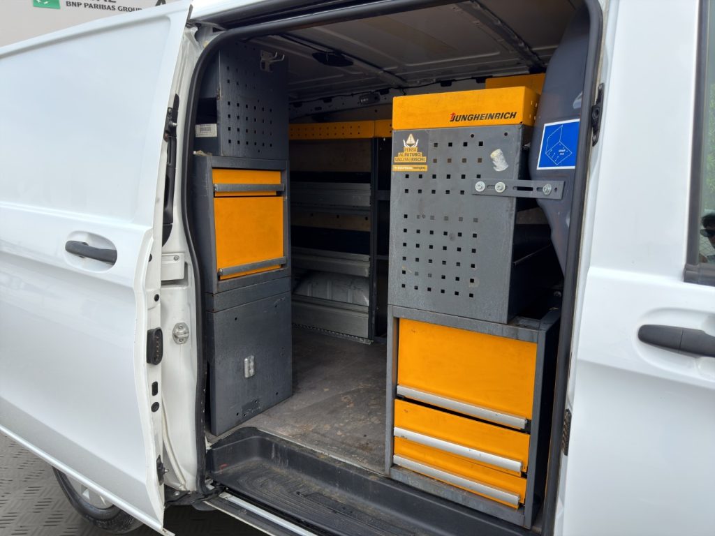 MERCEDES-BENZ Vito 114CDI LONG ALLESTITO - 8