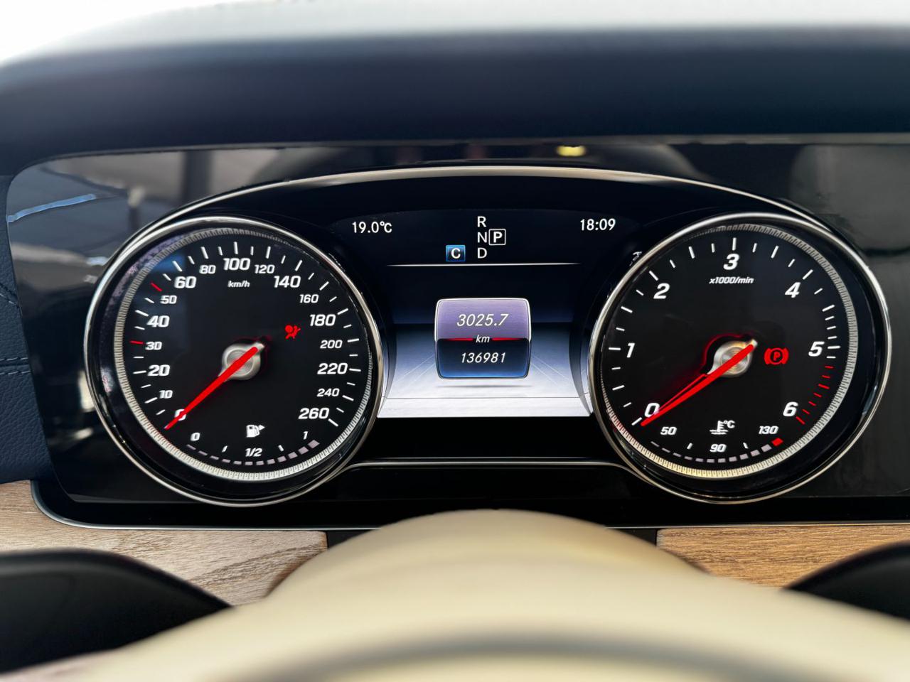 MERCEDES-BENZ E 220 d 4Matic Sport (Tetto/Navi/Retro/Pelle/Led) - 19