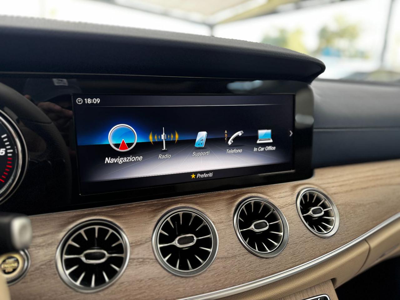 MERCEDES-BENZ E 220 d 4Matic Sport (Tetto/Navi/Retro/Pelle/Led) - 25