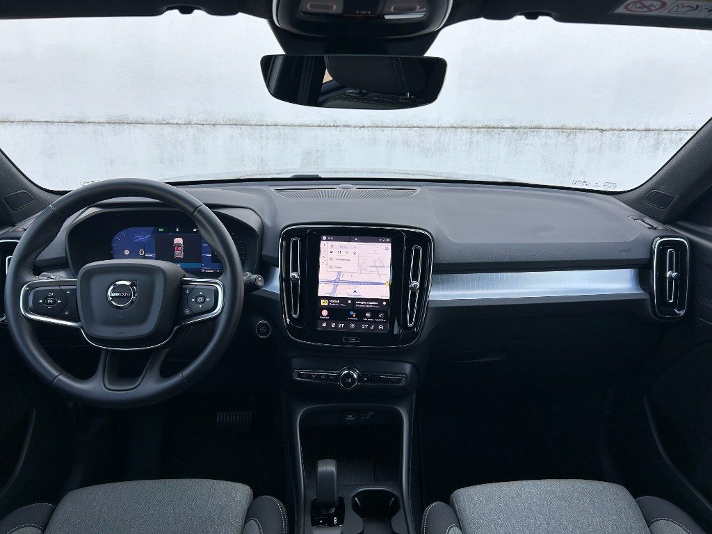 VOLVO XC40 B3 automatico Core - Foto 5