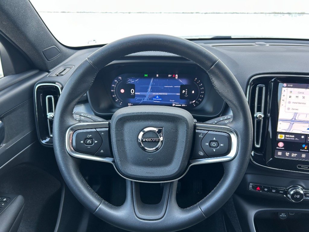 VOLVO XC40 B3 automatico Core - Grid Foto 10