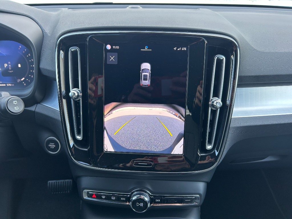 VOLVO XC40 B3 automatico Core - Grid Foto 13