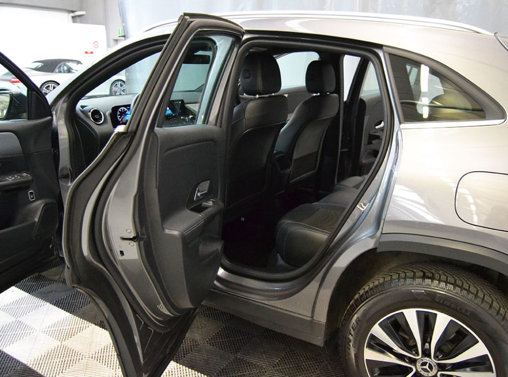 MERCEDES-BENZ GLA 180 d Automatic Executive Service M.B. ** - 3