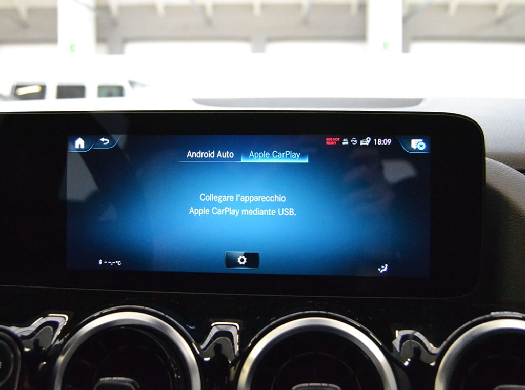 MERCEDES-BENZ GLA 180 d Automatic Executive Service M.B. ** - 8