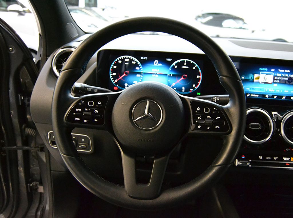 MERCEDES-BENZ GLA 180 d Automatic Executive Service M.B. ** - 12