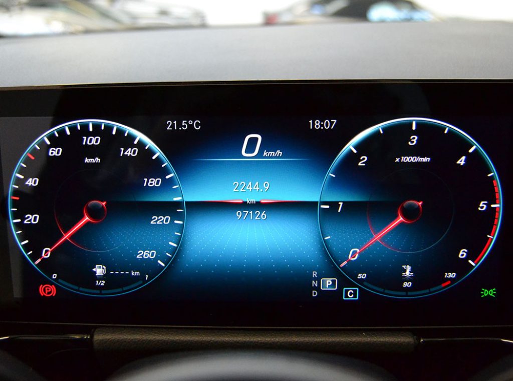 MERCEDES-BENZ GLA 180 d Automatic Executive Service M.B. ** - 13