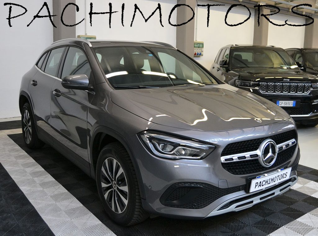 MERCEDES-BENZ GLA 180 d Automatic Executive Service M.B. ** - 21