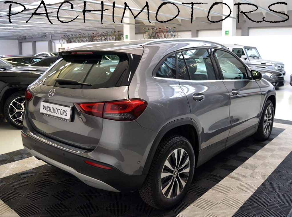 MERCEDES-BENZ GLA 180 d Automatic Executive Service M.B. ** - 18