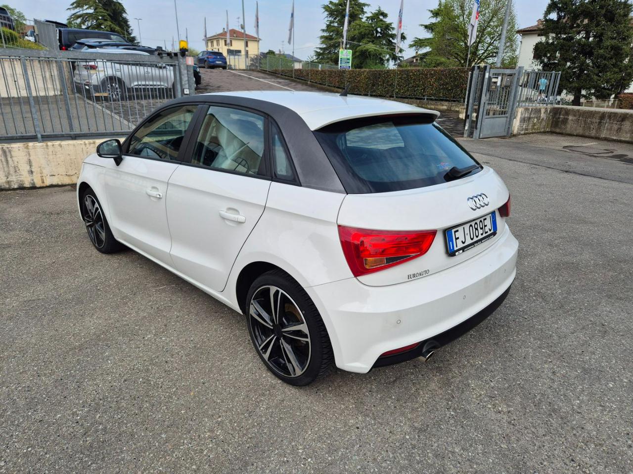 AUDI A1 SPB 1.4 TDI ultra - 8