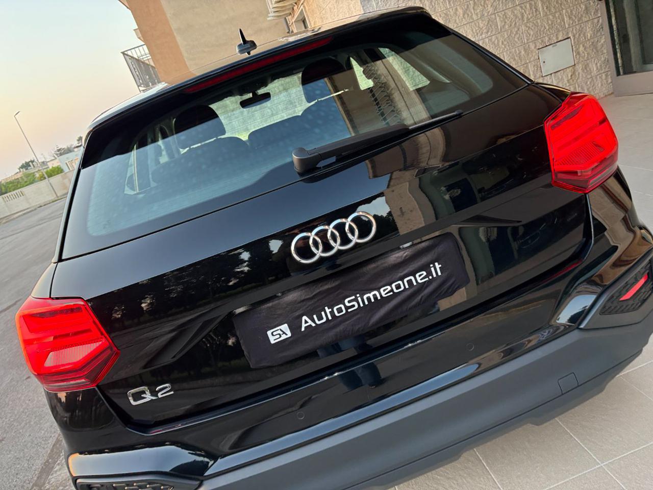 AUDI Q2 30 TDI Business CERCHI DA18 - 23