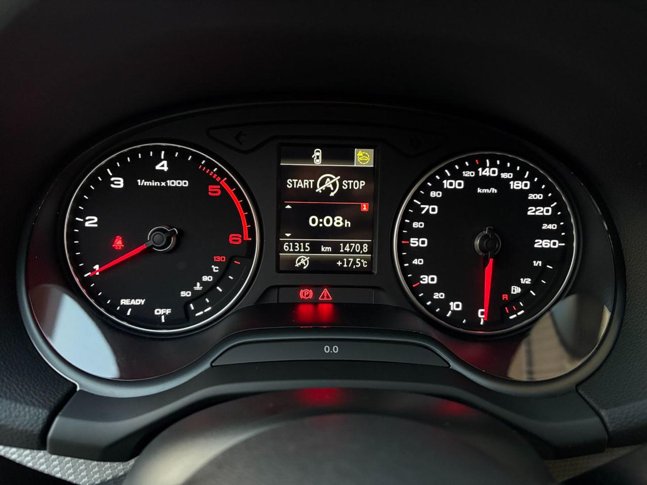 AUDI Q2 30 TDI Business CERCHI DA18 - 17