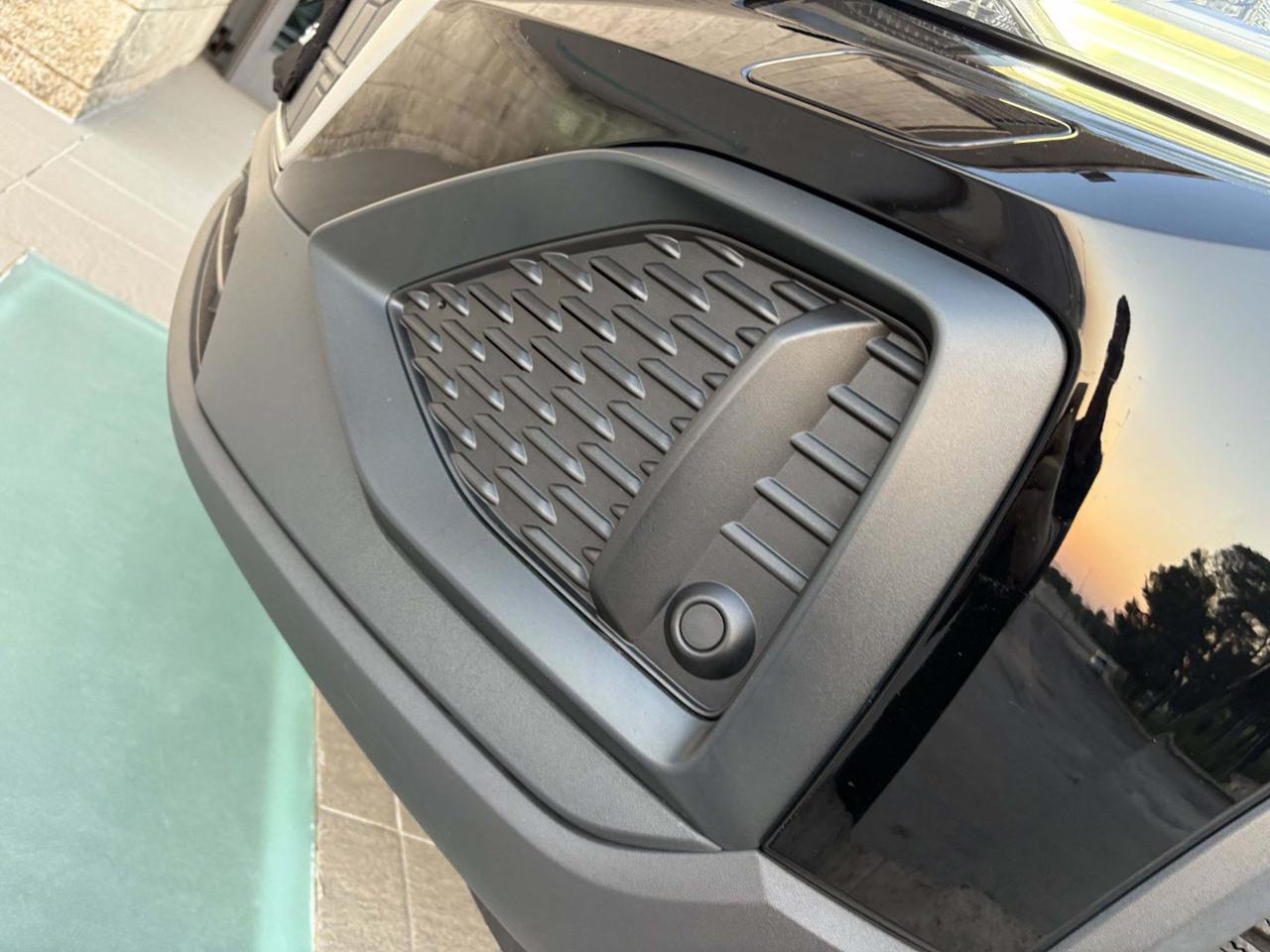 AUDI Q2 30 TDI Business CERCHI DA18 - 18