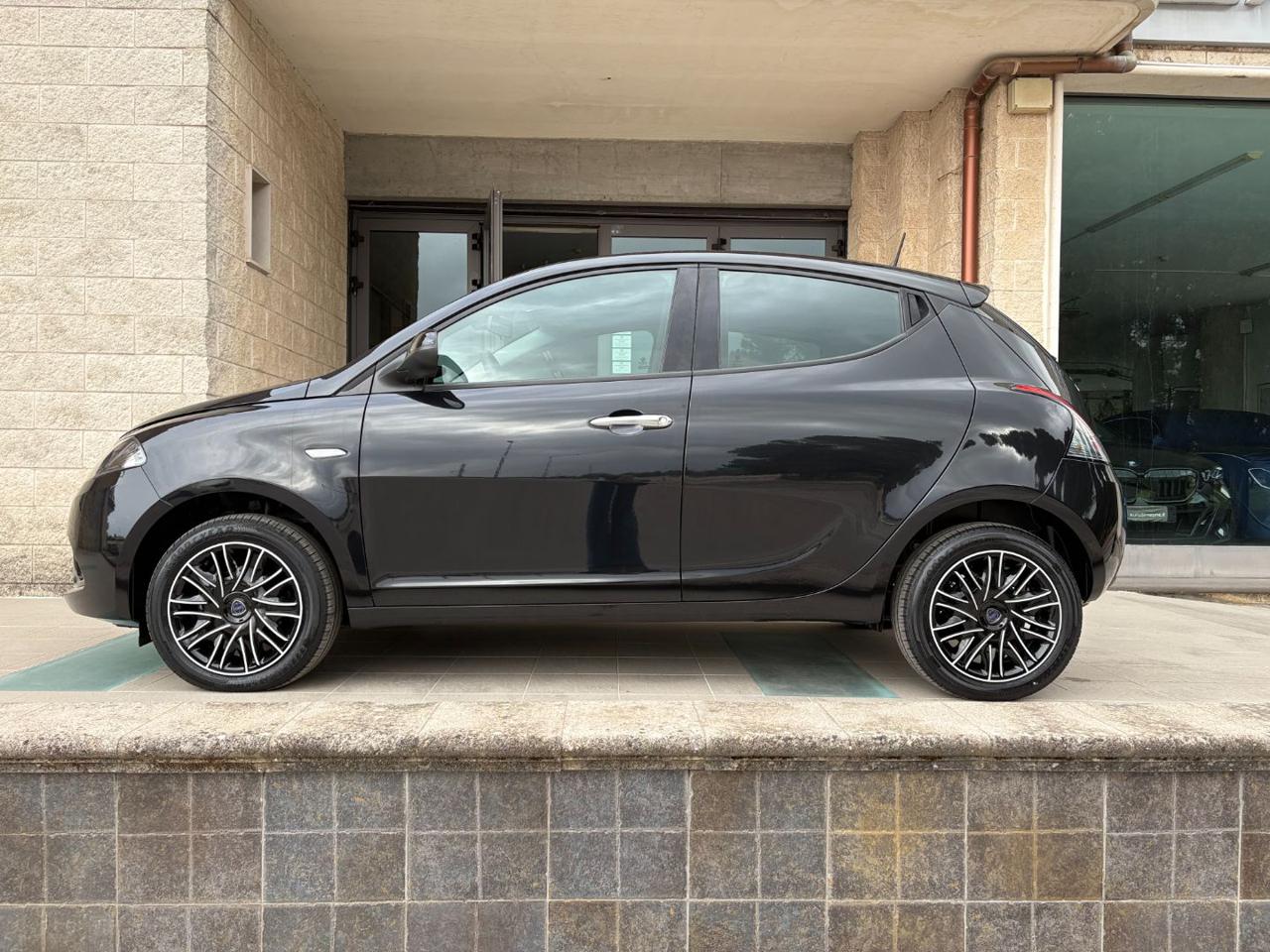 LANCIA Ypsilon 1.0 FireFly 5 porte S&S Hybrid Gold 5 posti. - 8