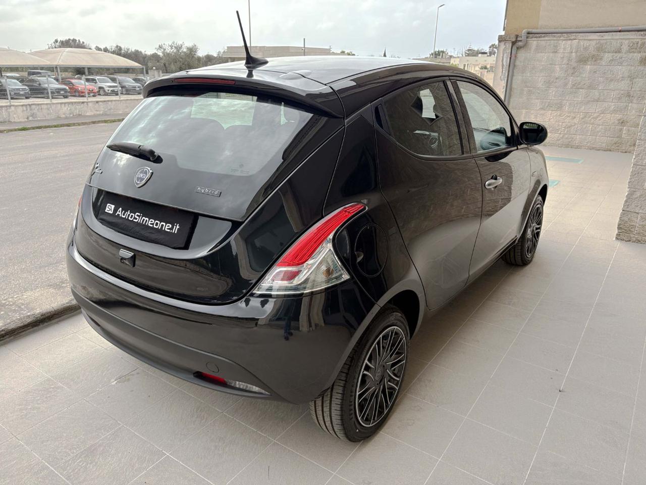 LANCIA Ypsilon 1.0 FireFly 5 porte S&S Hybrid Gold 5 posti. - 5