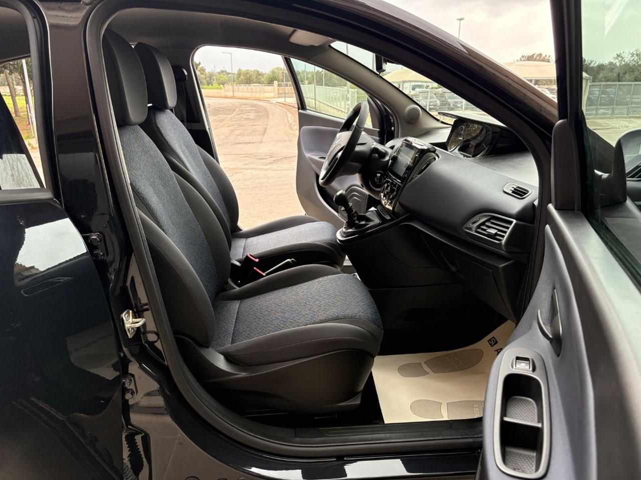 LANCIA Ypsilon 1.0 FireFly 5 porte S&S Hybrid Gold 5 posti. - 9