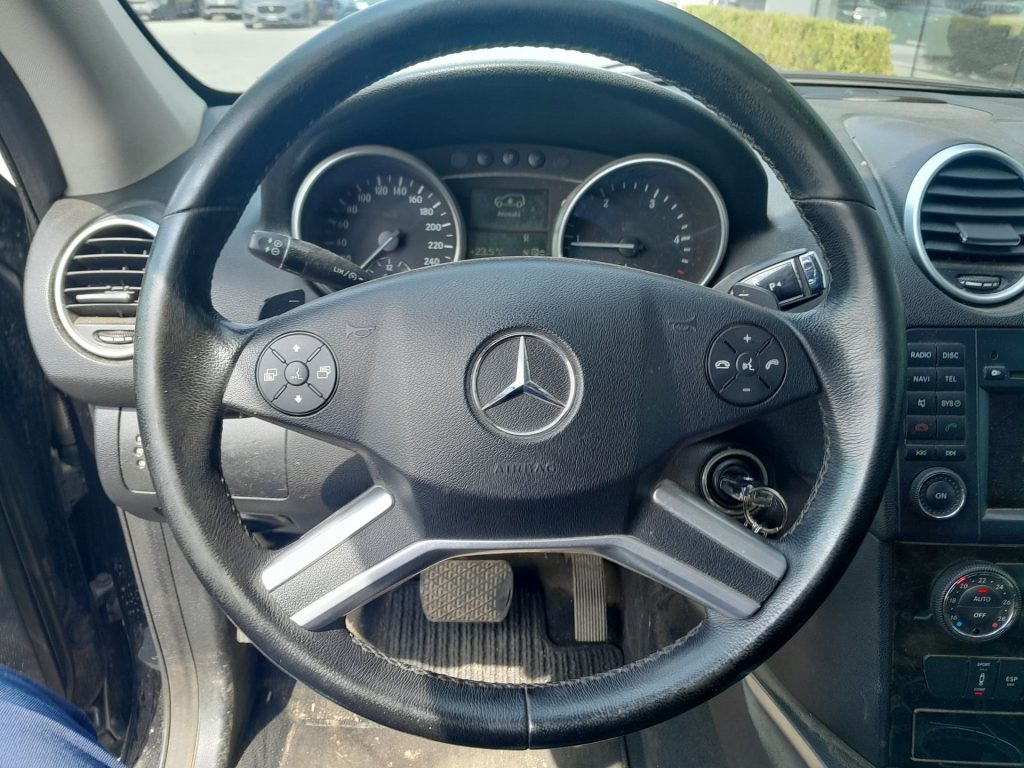 MERCEDES-BENZ ML 350 ML 320 cdi PREMIUM - 9