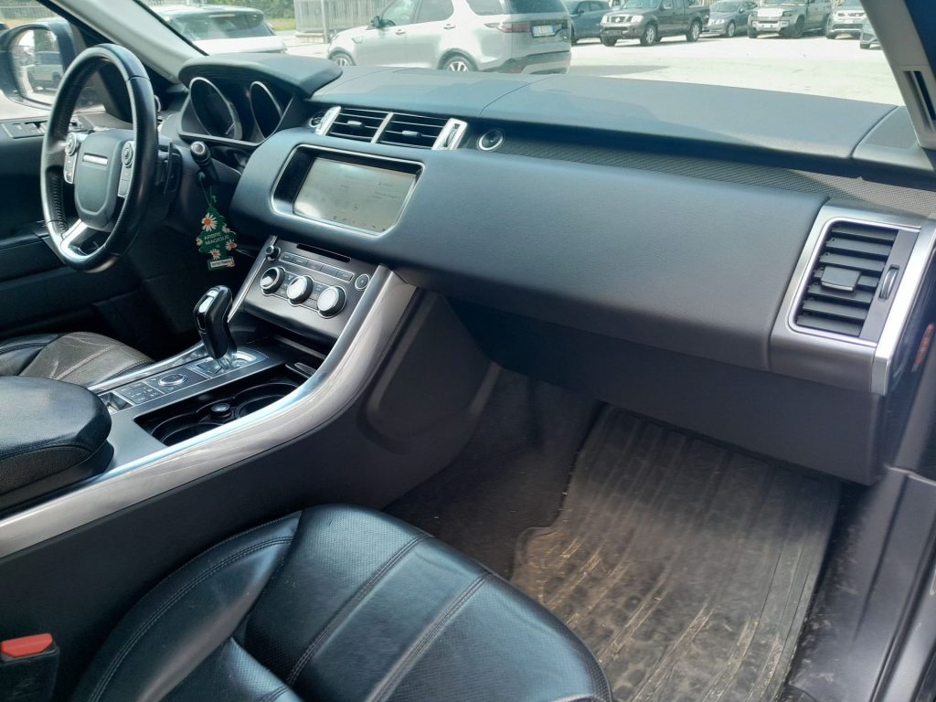 LAND ROVER Range Rover Sport 3.0 TDV6 HSE - 10