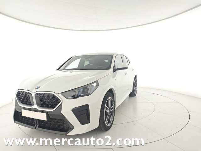 BMW X2 Bianco pastello