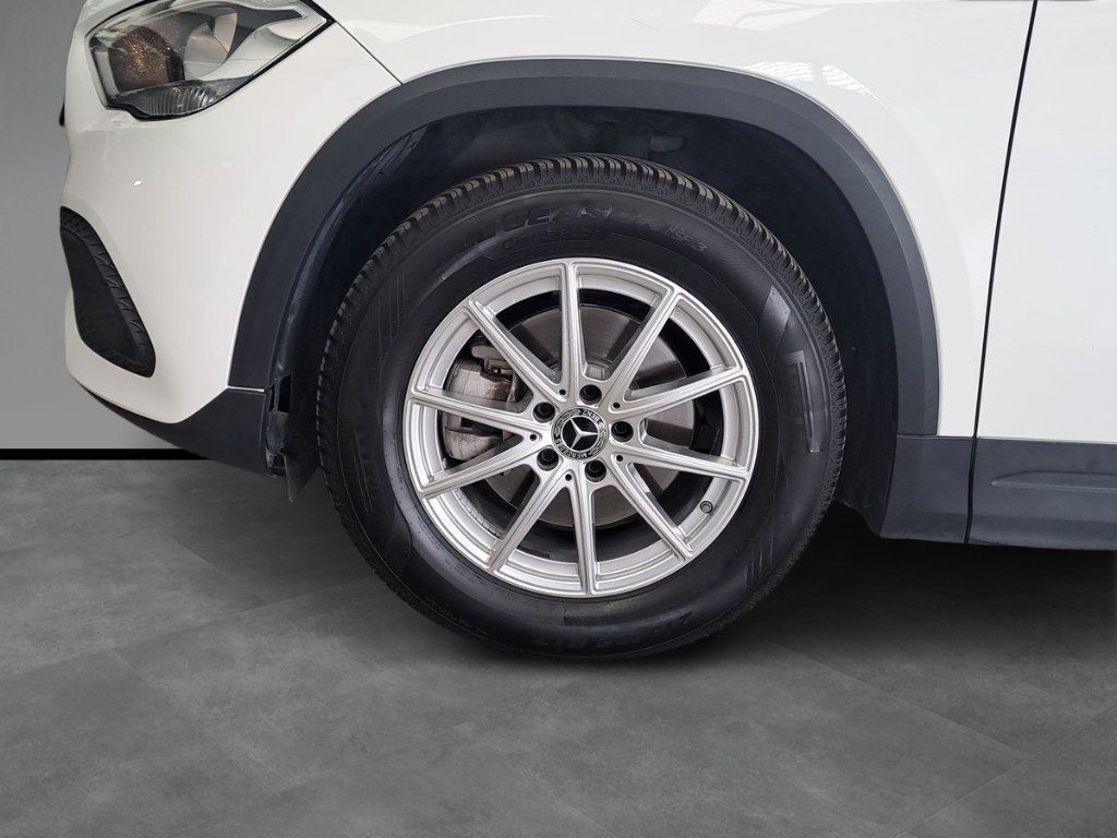 MERCEDES-BENZ GLA 200 d Automatic Business - 4