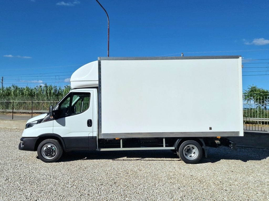 IVECO DAILY  35C16 NUOVO CASSA FURGONE 4,30 - 16