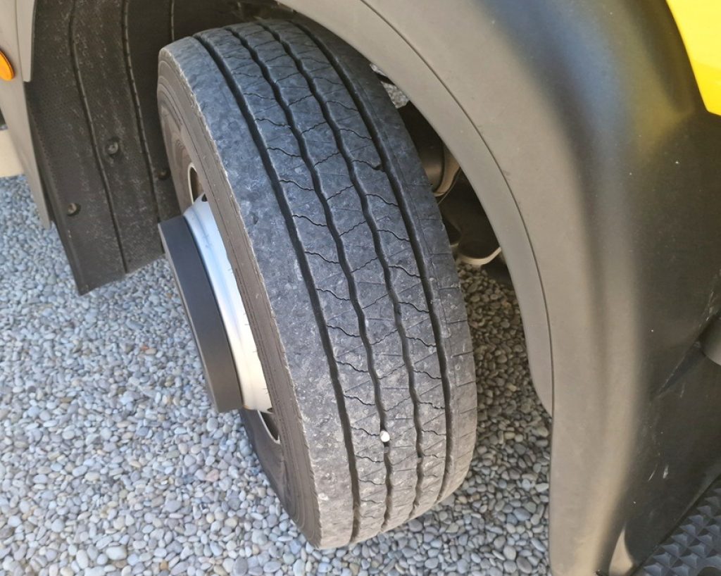 IVECO EUROCARGO 140E25 P EURO 6 FURGONE 7,40 + SPONDA - 16