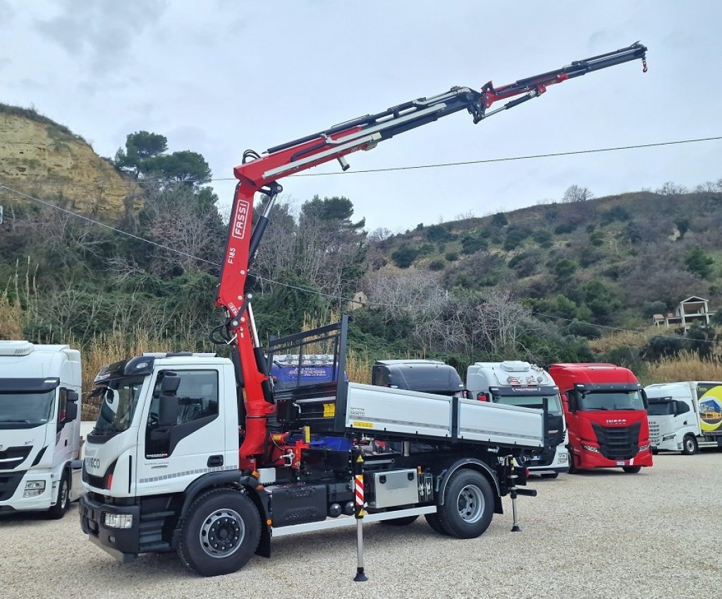 IVECO EUROCARGO 180E32 K NUOVO GRU da 23 m + RIBALTABILE - 19
