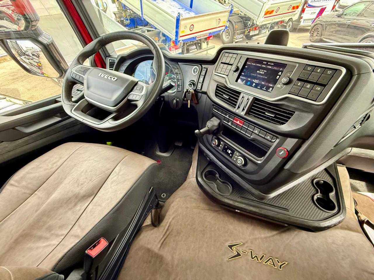 IVECO S-WAY FP RIBASSATO - 11