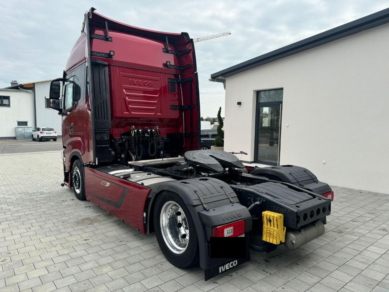 IVECO S-WAY FP LOW DECK - 5
