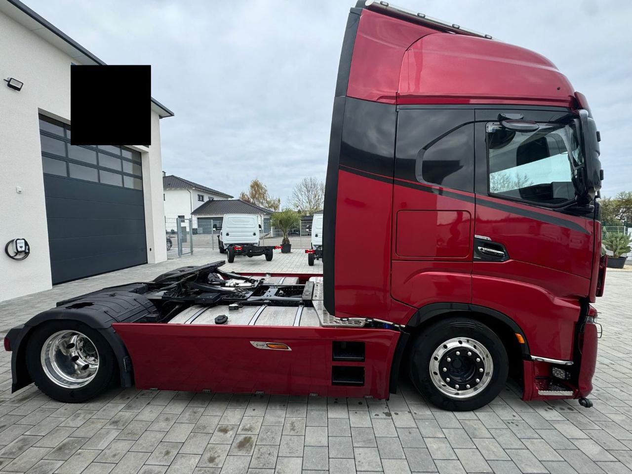 IVECO S-WAY FP LOW DECK - 3