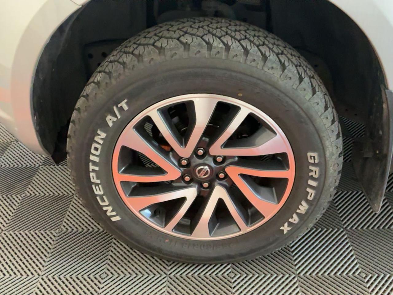 NISSAN Navara 2.5 dCi 190 CV 4WD Double Cab LE CAMBIO AUTOMATICO - 11