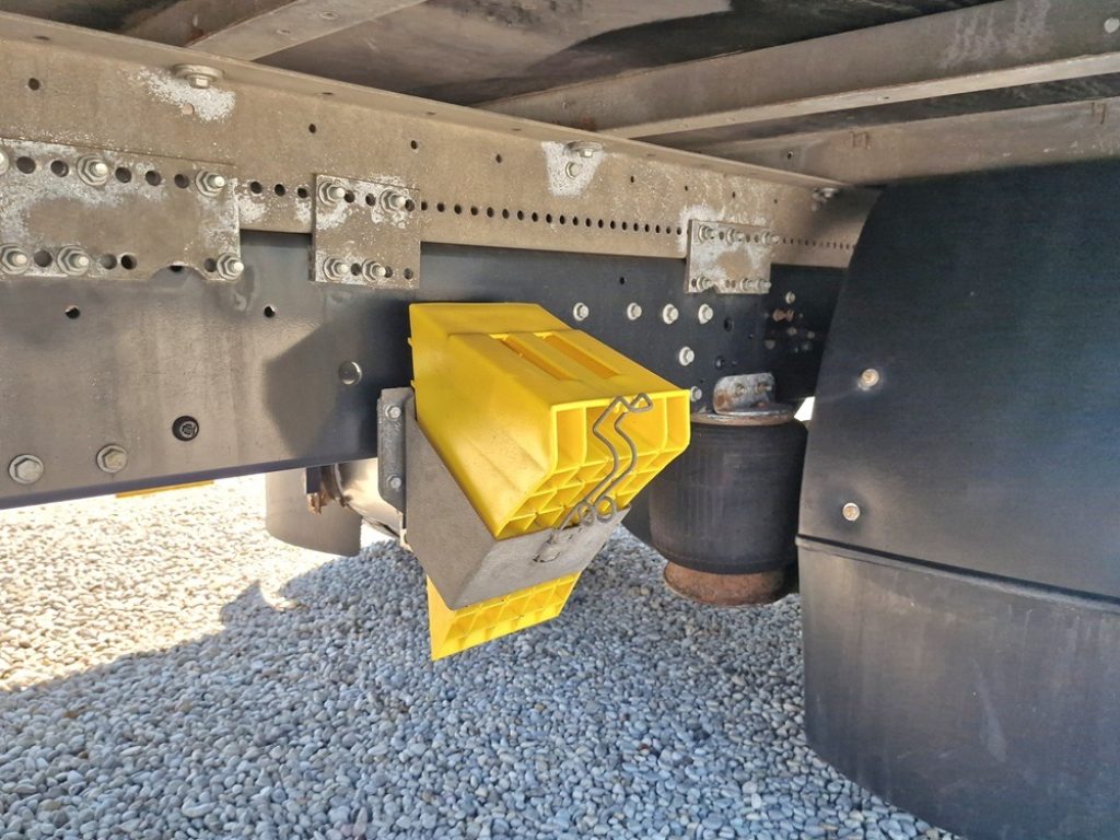 IVECO EUROCARGO 120E22 P EU6 CENTINA 7,30 + SPONDA - 19